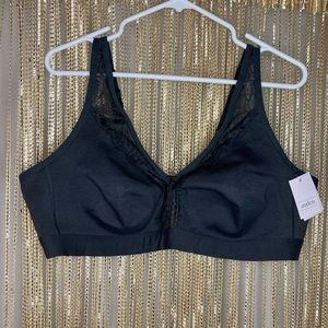 NWT 44C wire free black T-shirt bra